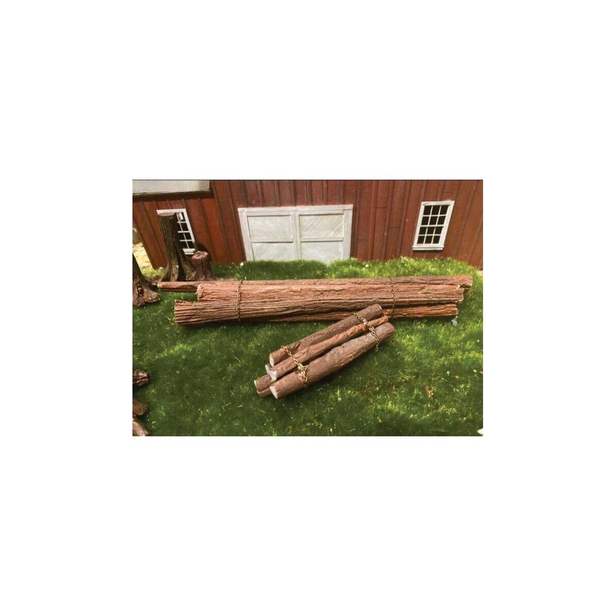 Chained Log Load -- Small, ALL, Grand Central Scenery LL3