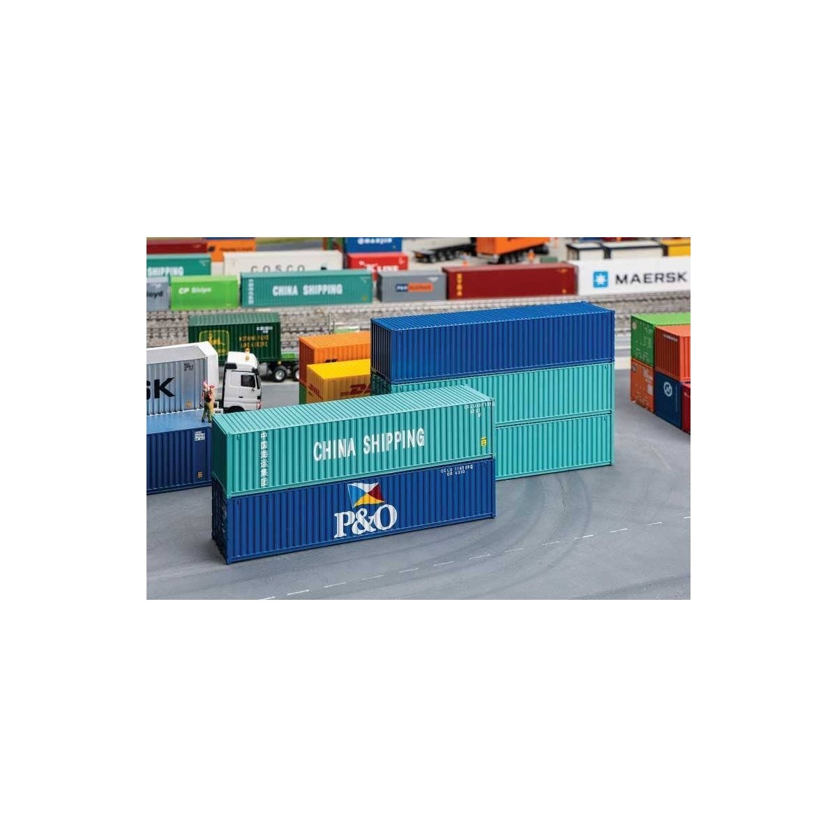 40′ Corrugated Container 5-Pack - Kit -- 1 Chica Shipping, 1 P&O, 2 Unlettered (green), 1 Unlettered (blue)