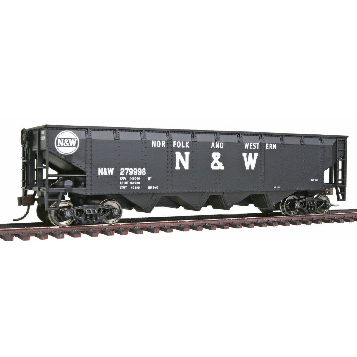 Offset Quad Hopper - Ready To Run -- Norfolk & Western (black Block N&W, Hamburger Logo)