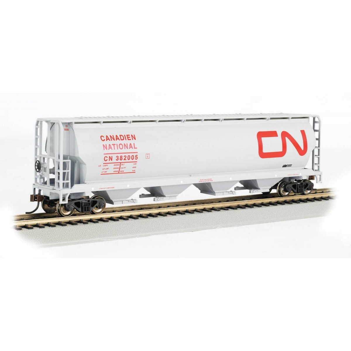 Canadian Cylindrical 4-Bay Grain Hopper - Ready to Run - Silver Series(R) -- Canadian National (white, red Large Noodle Logo), H