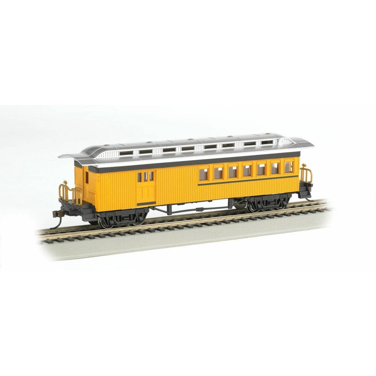 1860 - 1880 Wood Combine - Ready to Run - Silver Series(R) -- Painted, Unlettered (yellow), HO Bachmann Industries 13503