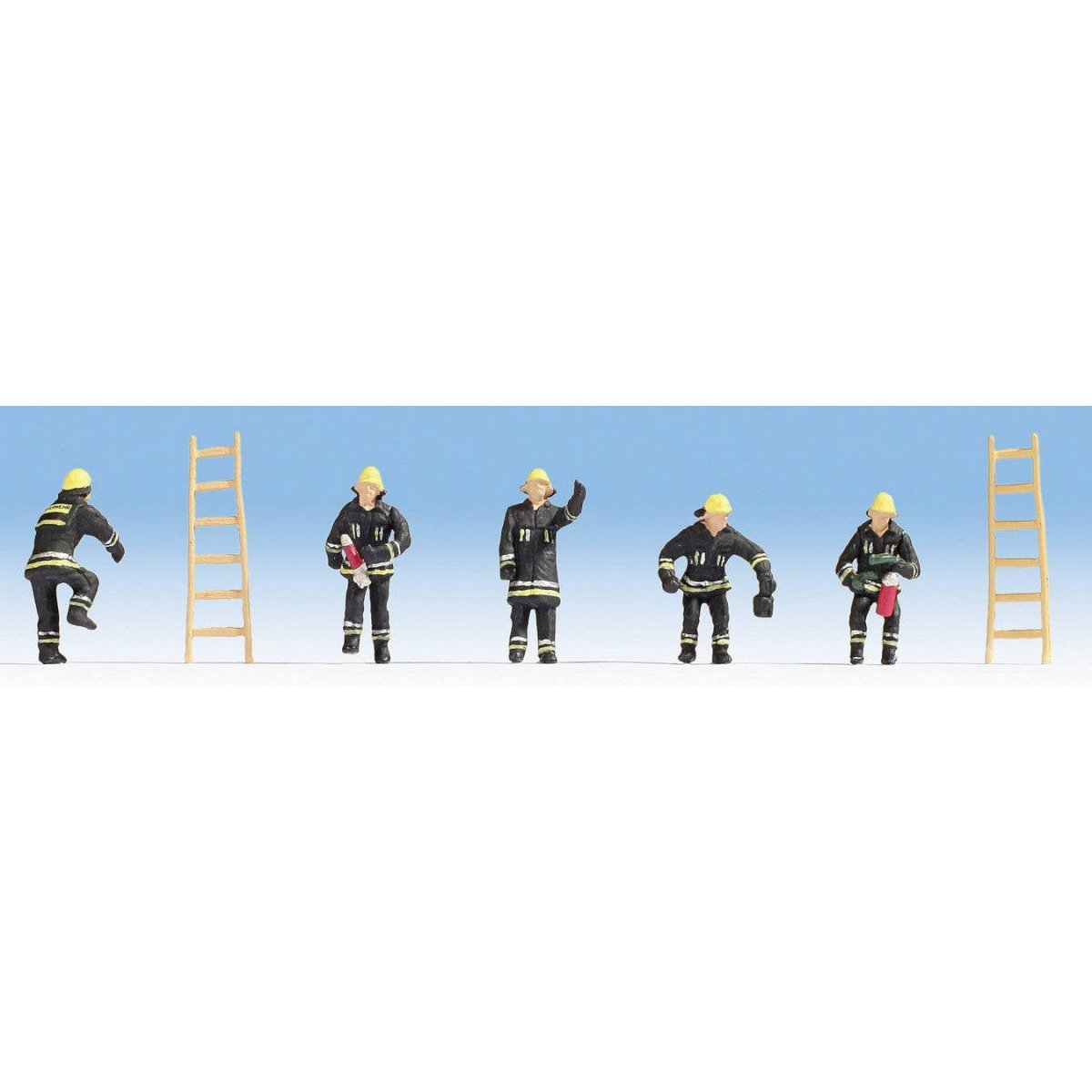 Firefighters w/Ladders -- 5 Figures (black coats) & 2 Ladders, HO, Noch Gmbh & Co 15021
