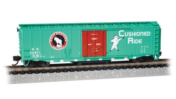 Track Cleaning 50′ Plug-Door Boxcar - Ready to Run -- Great Northern 36871 (Jade Green, red, Stand, N, Bachmann Industries 163