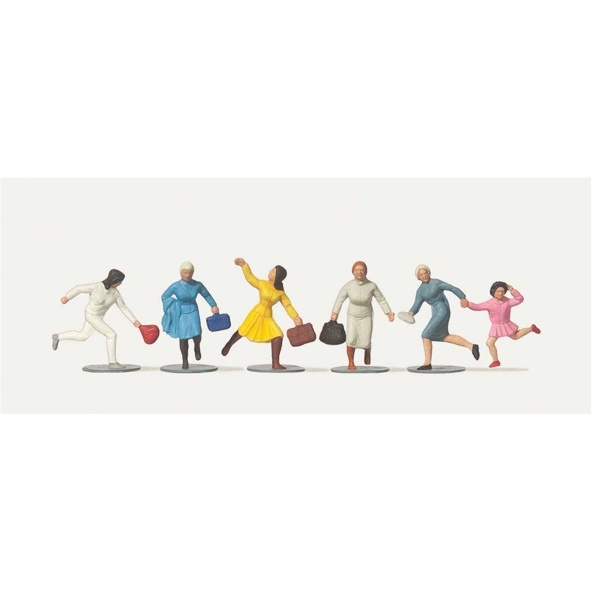 Hurrying Female Passengers -- pkg(6), HO Merten 210971