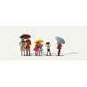Passengers in the Rain -- pkg(6), HO Merten 212186