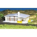 Shell Gas Station -- Assembled - 3-1/2 x 5-1/2′ 8.9 x 14cm, N, Bachmann Industries 45904