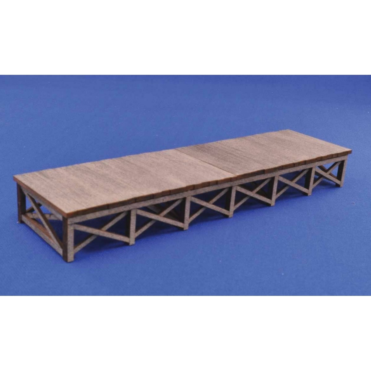 Laser-Cut Wood Kit -- Loading Dock - 5-3/4 x 1-1/2′ 14.6 x 3.8cm, HO Blair Line 172