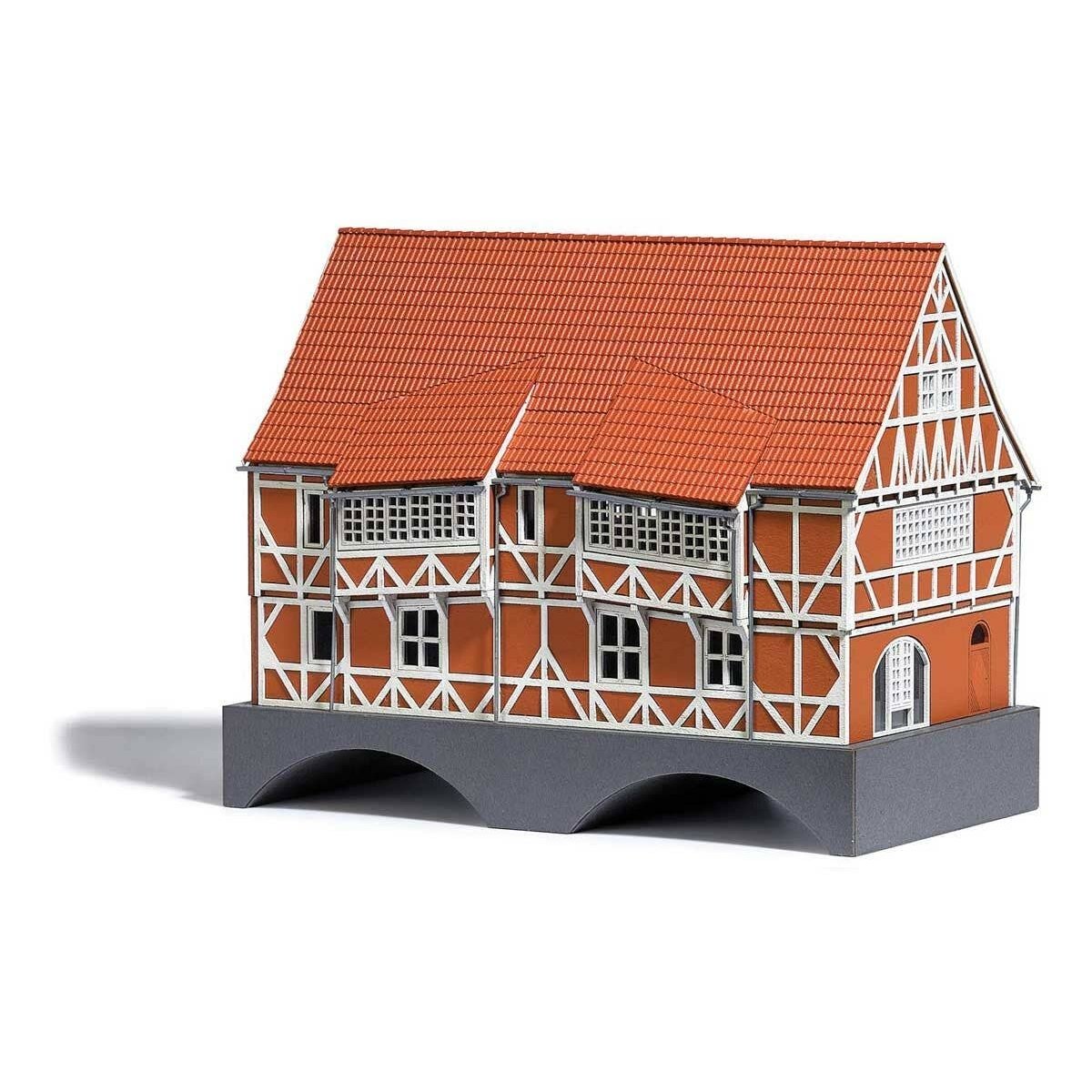 Half-Timber Wismar Bridge House -- Laser-Cut Kit - 6-15/16 x 5-1/2 x 5-1/2′ 17.6 x 14 x 14cm, HO Busch Gmbh & Co Kg 1656