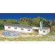 Motel W/Swimming Pool - Plasticville U.S.A.(R) -- Kit - 4-1/8 x 12-3/4′ 10.5 x 32.4cm, HO Bachmann Industries 45214