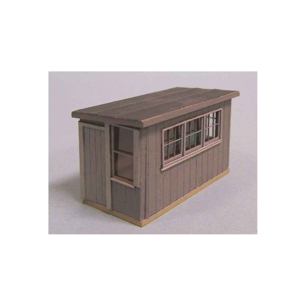 Scale House -- Kit - 3/4 x 1-3/4′ 1.9 x 4.3cm, HO Blair Line 184