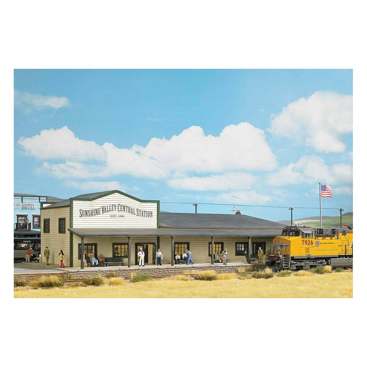 North American-Style Wood Train Station -- Laser-Cut Wood Kit - 13-11/16 x 6-1/16 x 3-9/16′ 34.8 x 15.4 x 9cm, HO Busch Gmbh &