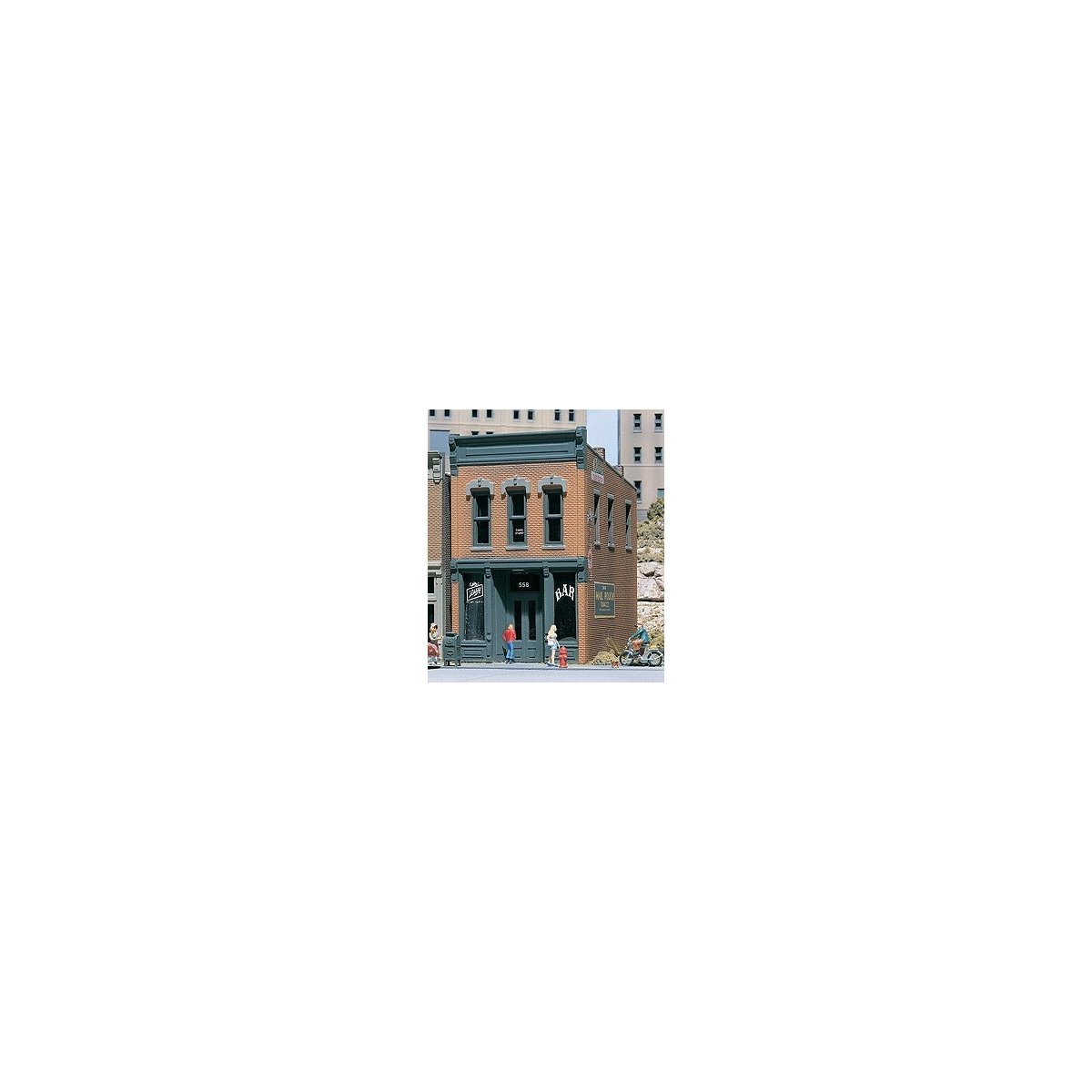 Kelly′s Saloon - Woodland Scenics DPM Landmark Structures(R) -- Kit - 2-3/4 x 4′ 7 x 10.2cm, HO Design Preservation Models 1