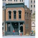 Kelly′s Saloon - Woodland Scenics DPM Landmark Structures(R) -- Kit - 2-3/4 x 4′ 7 x 10.2cm, HO Design Preservation Models 1