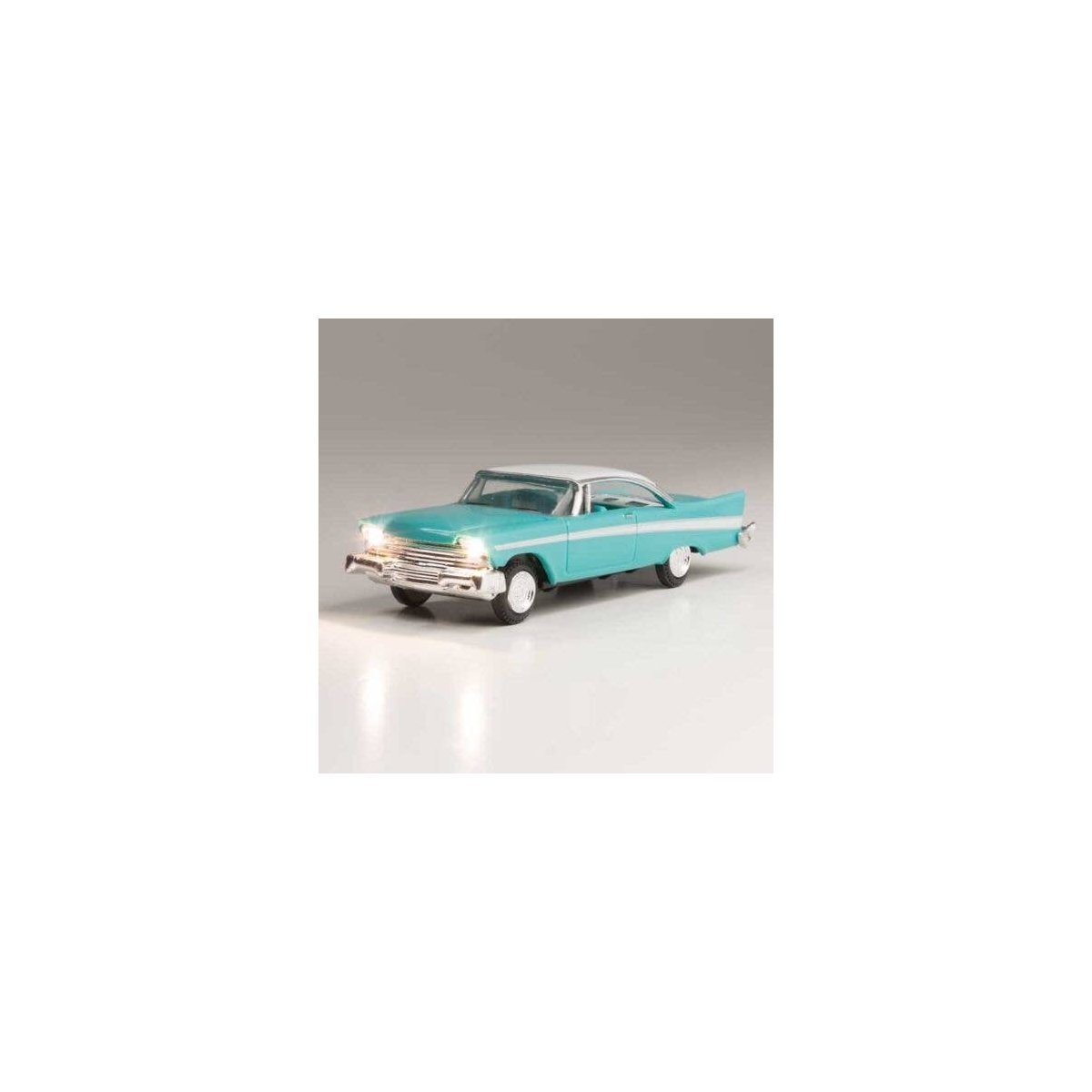 Just Plug(R) Lighted Vehicle -- Fancy Fins (turquoise, white), HO, Woodland Scenics 5600