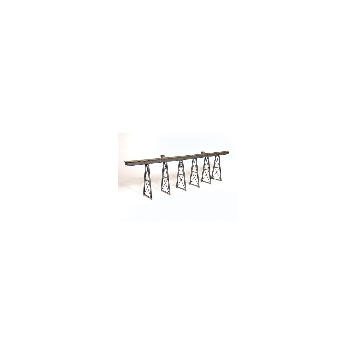 210′ Tall Steel Viaduct, Low Bridge w/Bents -- 7 30′ Spans, 6 1,2,or 3-Story Bents, 29′L x 10 5/8′, 7 1/2′ or 4 1/4′