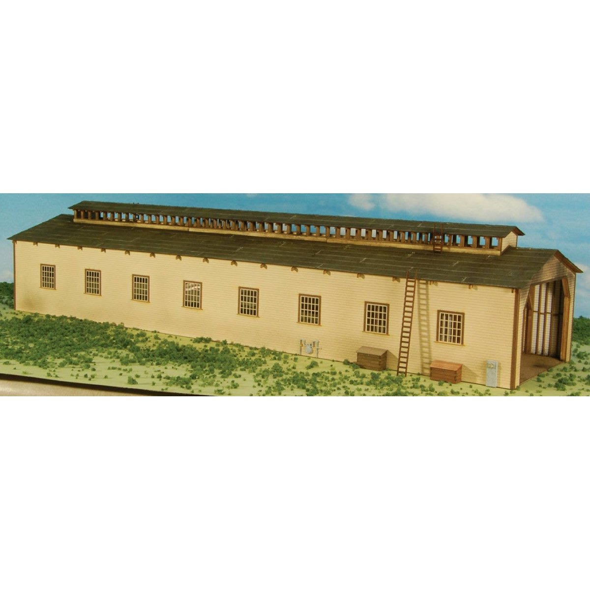 2-Stall Enginehouse -- Laser-Cut Matboard Kit - 5-3/8 x 19-3/8 x 4′ 13.7 x 49.2 x 10.2cm, HO GCLaser 19095