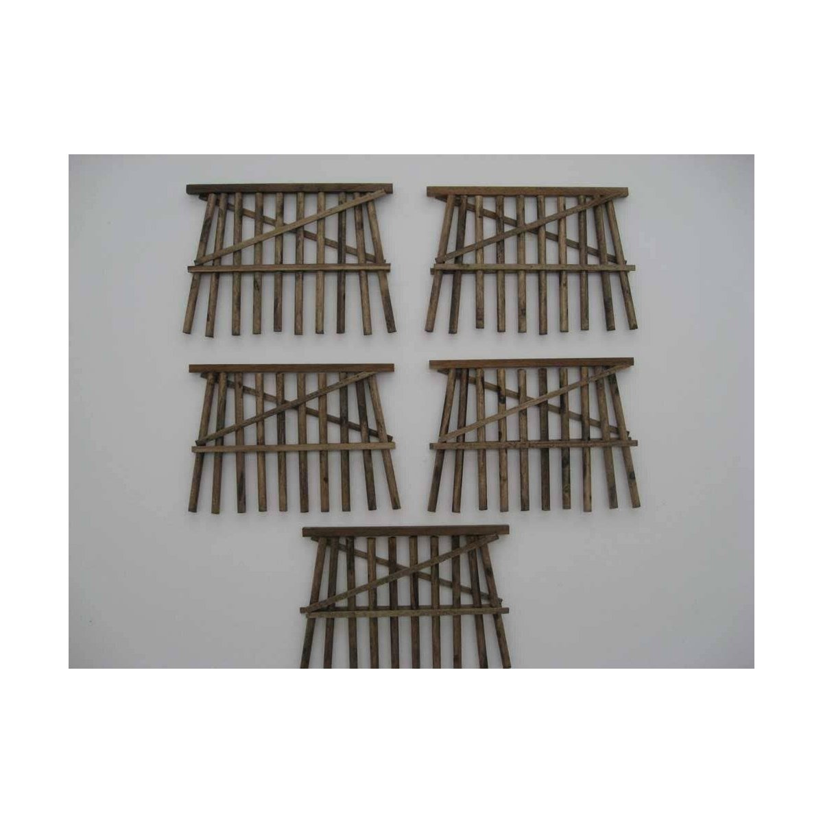 Double Track Bents pkg(5) -- 12′ Tall, O Grand Central Scenery TB31