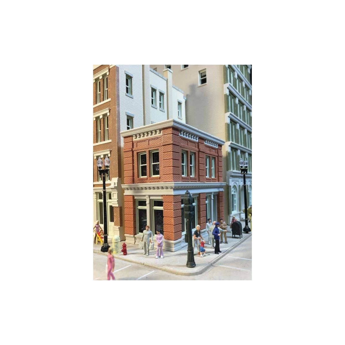 Cal′s Cafe -- Resin Kit - 2 x 3-3/4 x 3-1/2′ 5.1 x 9.5 x 8.9cm, HO Lunde Studios 35