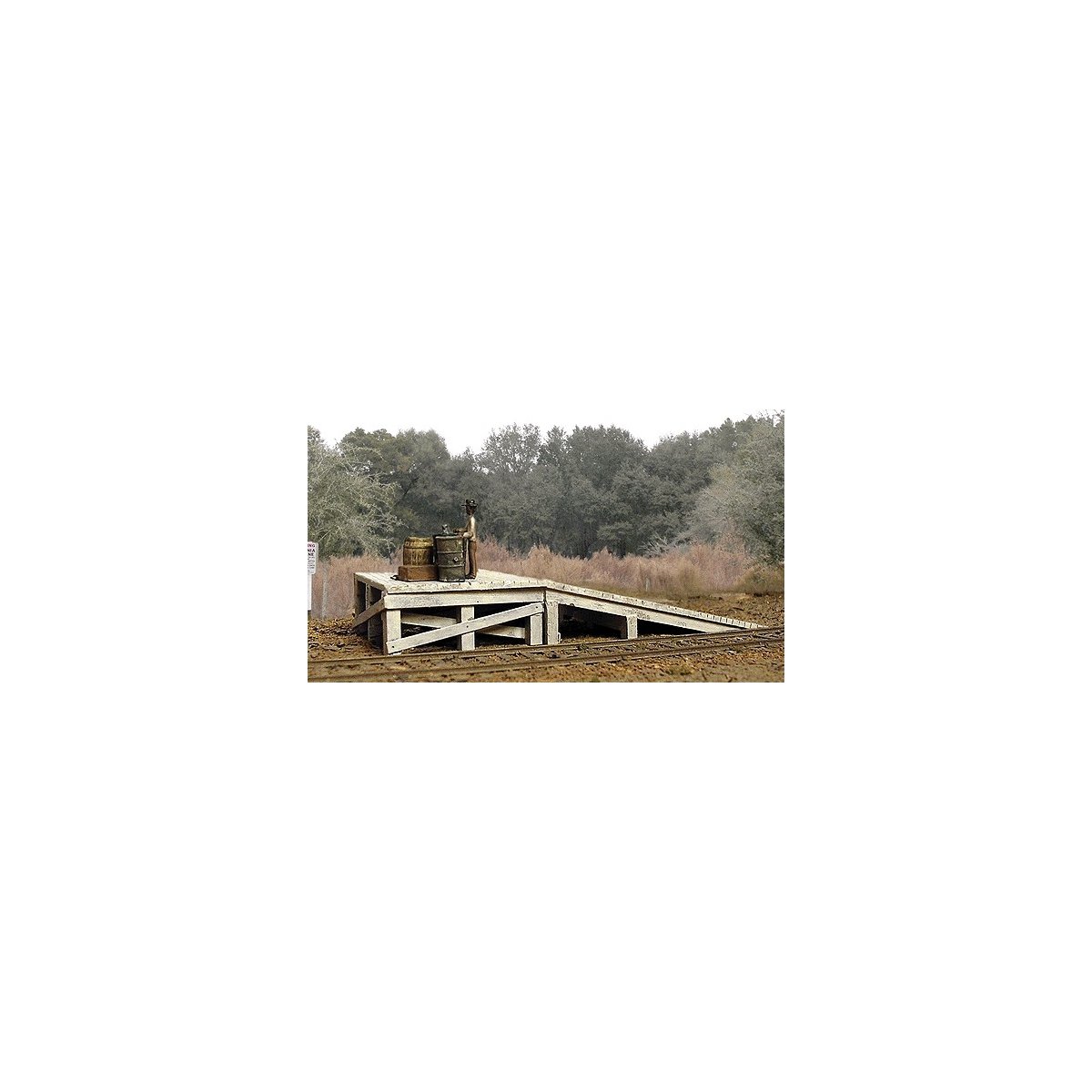 Less-Than-Car-Load (LCL) Ramp -- 1-1/2 x 4-1/2′ 3.7 x 11.2cm, HO B.T.S. 27509