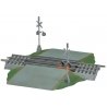FasTrack(TM) Track w/Roadbed - 3-Rail -- Grade Crossing w/Flashers & Bell - 10′ 25.4cm Straight w/6-1/4′ Wide Road, O Lionel