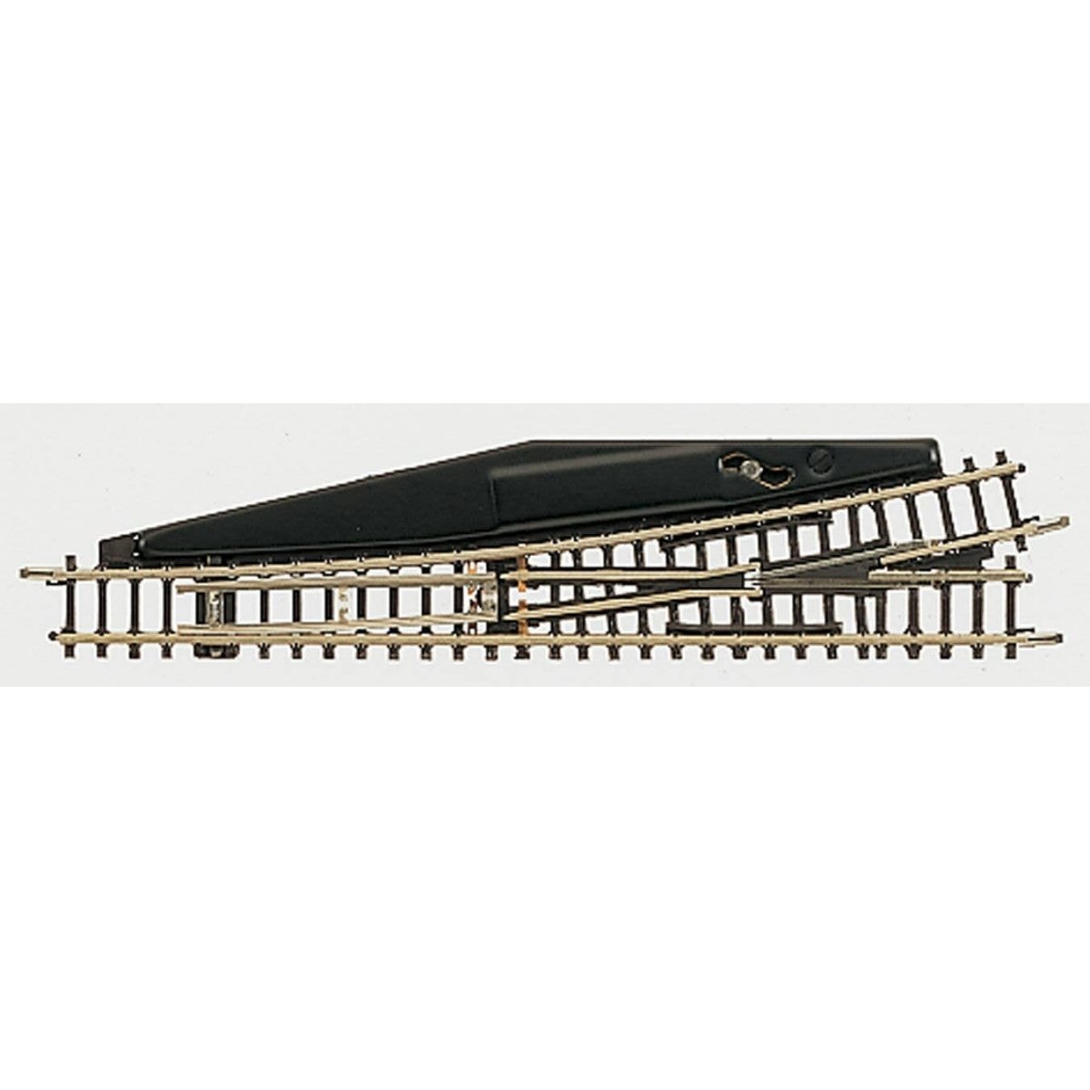 Turnout -- Straight, Left, Remote - 4-3/8′ 11cm, Z Marklin, Inc 8562