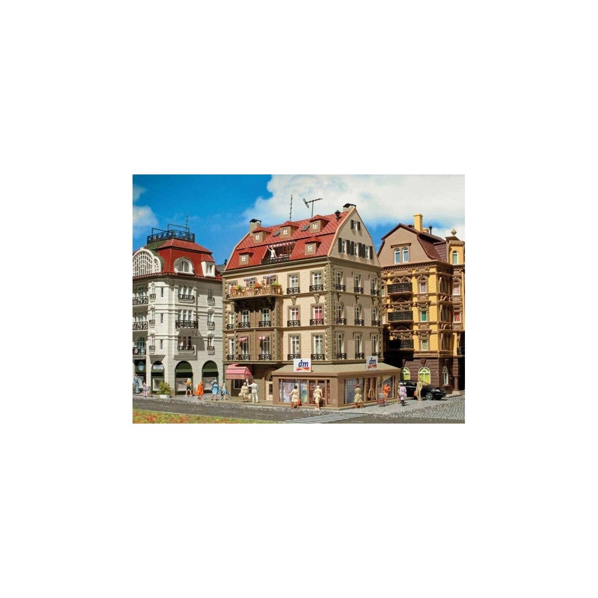 DM Drug Store -- Kit - 6-11/16 x 4-3/4 x 7-1/4′ 17 x 12 x 18.5cm, HO, Vollmer Gmbh 43619