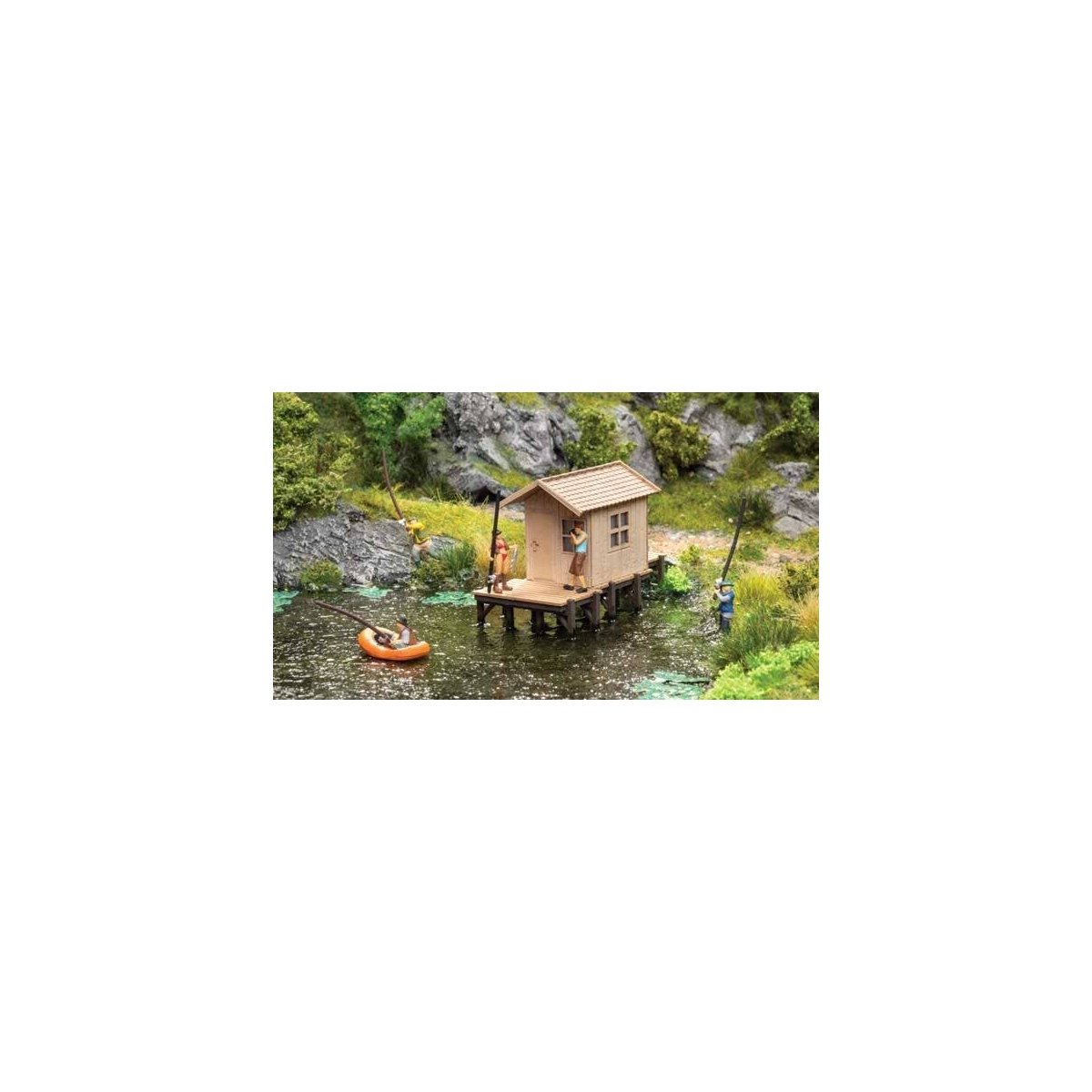 Fishing Hut - Laser-Cut Minis -- Laser-Cut Kit - 3-1/8 x 1-7/16 x 2-1/8′ 8 x 3.7 x 5.4cm, HO, Noch Gmbh & Co 14262
