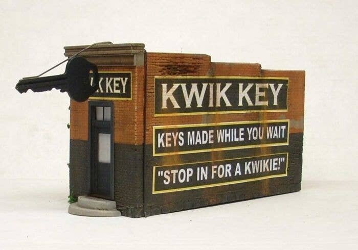 Kwik Key -- Cast-Hydrocal Kit - 1-1/2 x 4′ 3.8 x 10.2cm, HO, Downtown Deco 1076