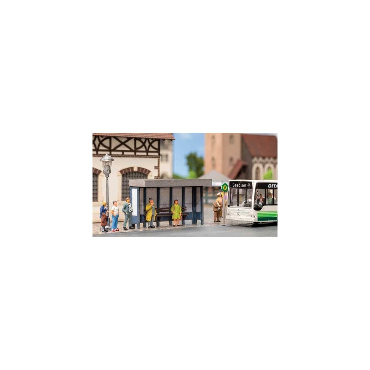 Bus Stop - Laser-Cut Minis -- Laser-Cut Kit - 2-11/16 x 1-1/8 x 1-1/4′ 6.8 x 2.8 x 3.3cm, HO, Noch Gmbh & Co 14390