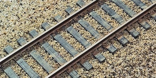 CVT Tie Strip pkg(50) -- Mainline w/8`6` Ties, HO, Central Valley 2003