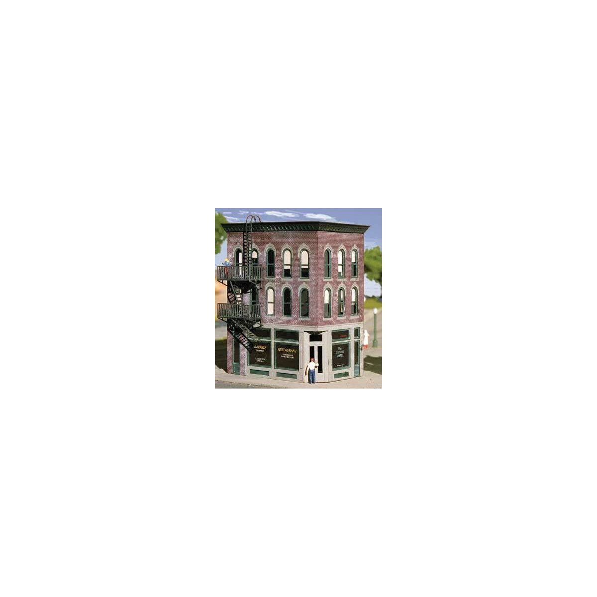 The Gilmor Hotel -- 1-39/64 x 1-7/64′ 4 x 2.7cm, Z Micro Structures 221010