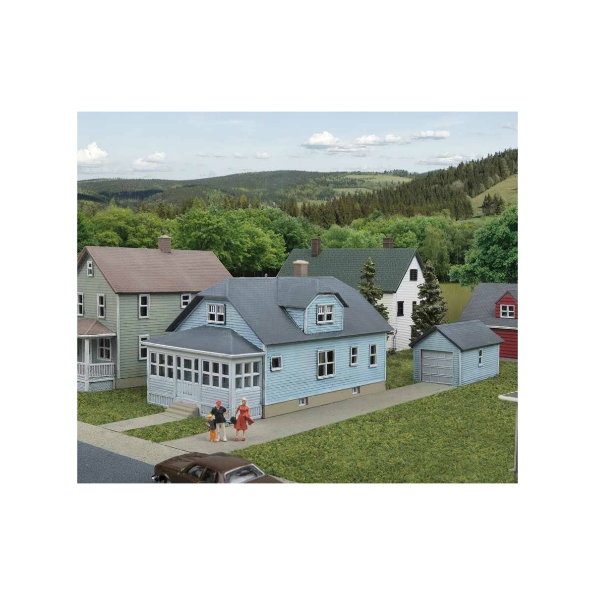 American Bungalow -- Kit - 3-7/16 x 2 x 2′ 8.7 x 5.1 x 5.1cm, N Walthers Cornerstone 3889