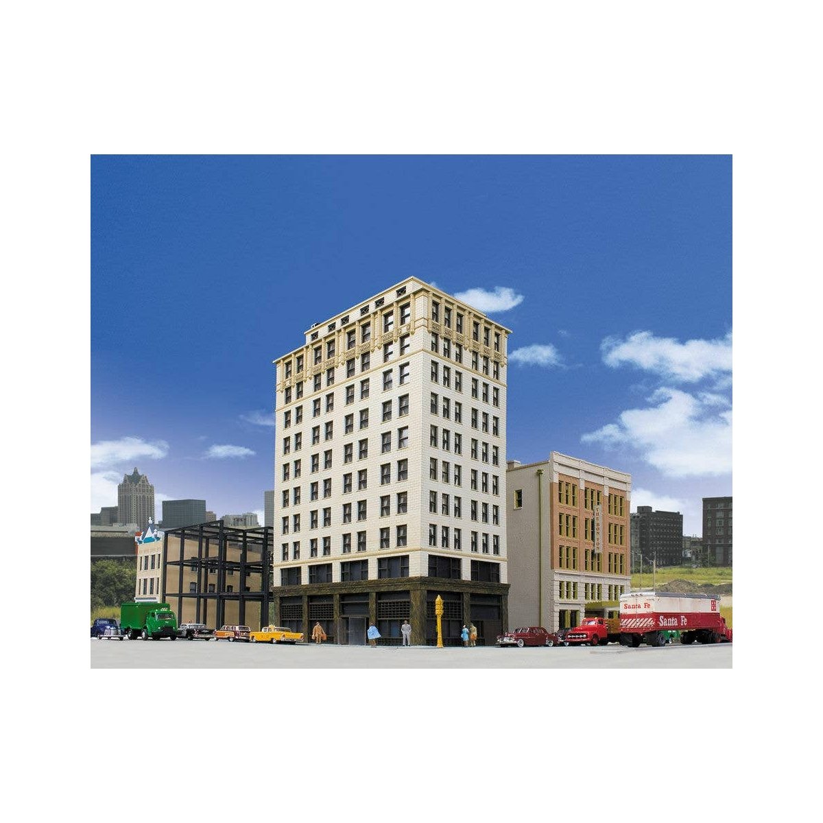Ashmore Hotel -- Kit - 8-5/8 x 4-7/16 x 13-7/8′ 21.9 x 11.2 x 35.3cm, HO Walthers Cornerstone 3764