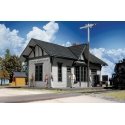 Golden Valley Depot -- Kit - 6-1/2 x 3-3/8 x 4′ 16.2 x 8.4 x 10cm, HO, Walthers Cornerstone 3532