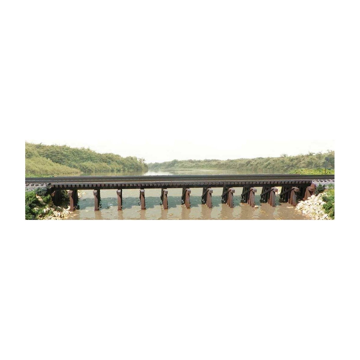 Wood Estuary Railroad Trestle -- Laser-Cut Wood Kit - 14 x 90 Scale Feet, HO B.T.S. 27144