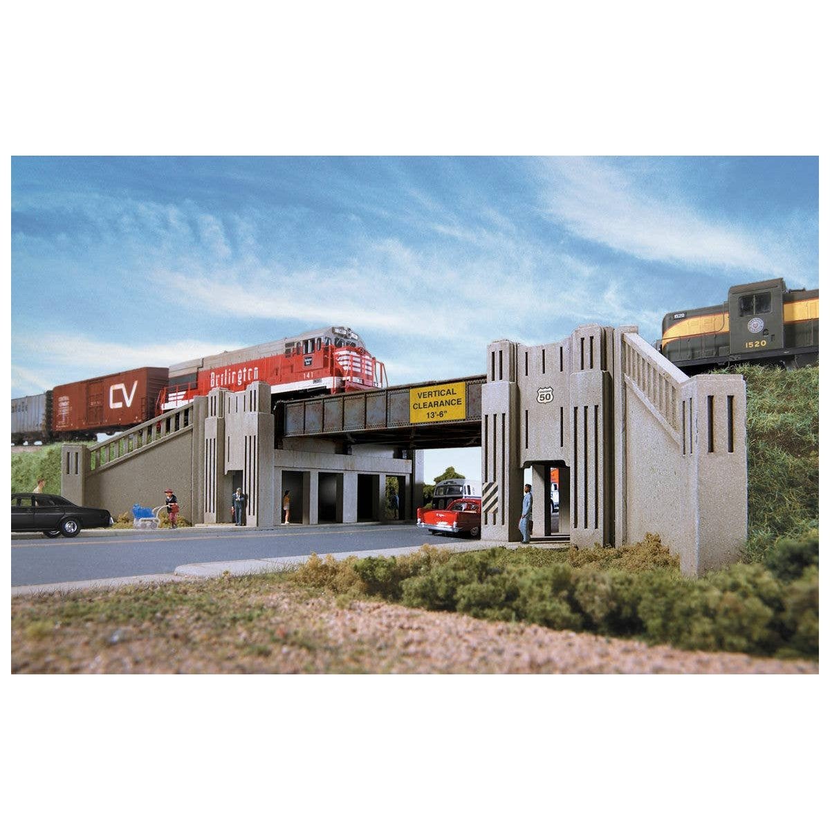 Art Deco Highway Underpass -- Kit - 13-7/8 x 11 x 6′ 35.2 x 27.9 x 15.2cm, HO Walthers Cornerstone 3190