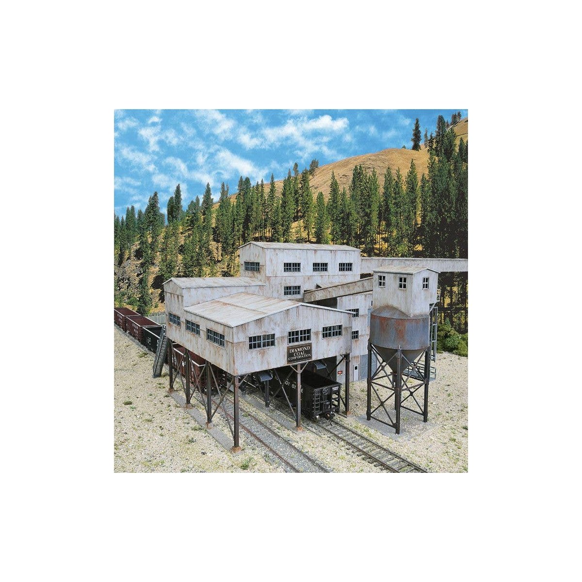 Diamond Coal Corporation -- Kit - 19-3/8 x 13-3/16 x 7-1/2′ 49.2 x 33.4 x 19cm, HO Walthers Cornerstone 4046