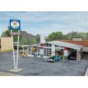 Drive-in Oil Change - Repurposed Gas Station -- Kit - 10-1/2 x 9 x 3-3/16′ 26.6 x 22.8 x 8cm, HO, Walthers Cornerstone 3543