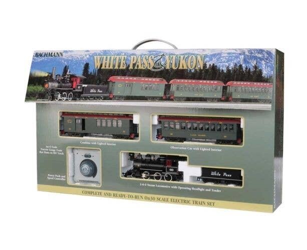 White Pass & Yukon -- 2-6-0 Loco, Wood Combine, Wood Coach 56 x 38′ Track Oval, Power Pack, On30, Bachmann Industries 25024