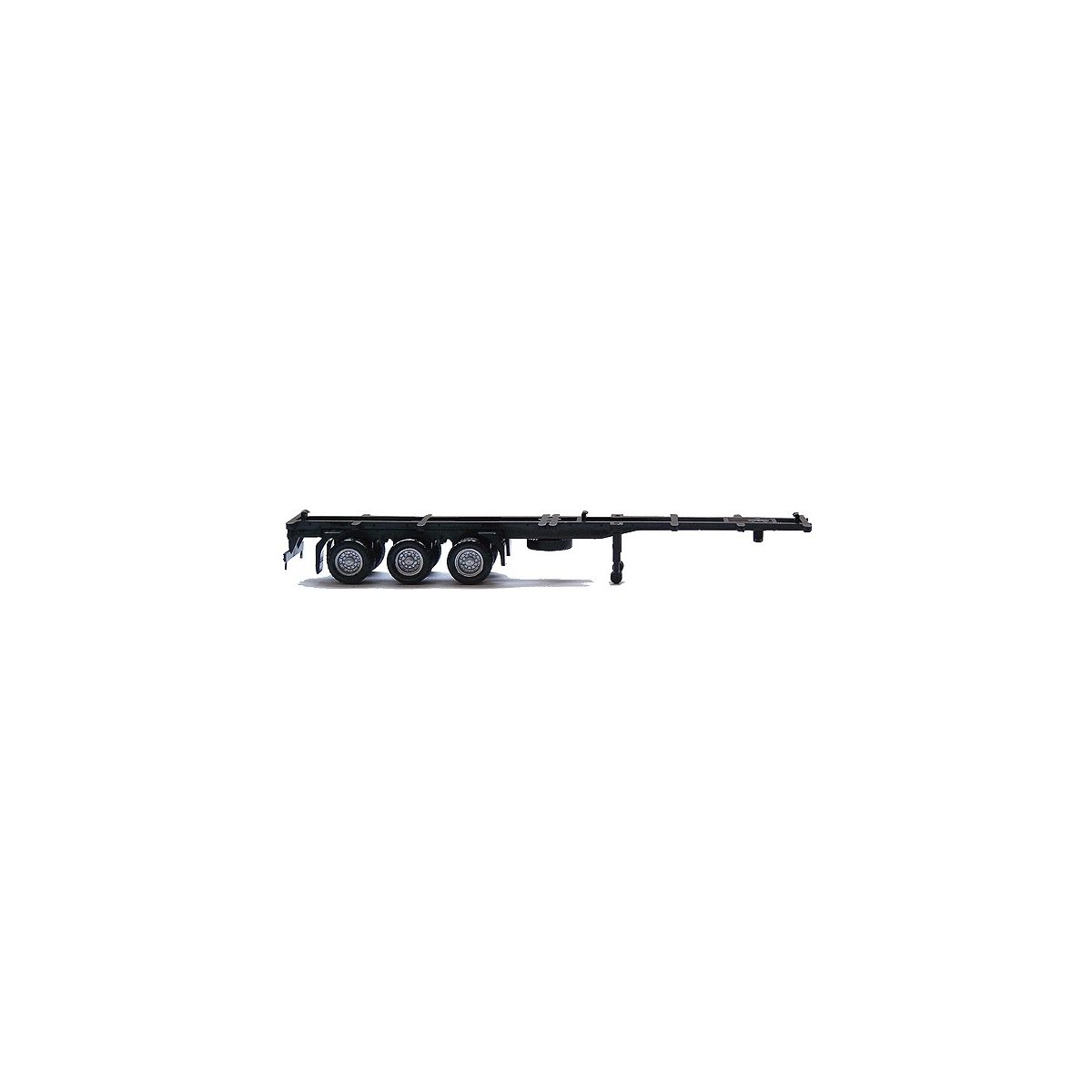 American Truck Container Chassis -- 3-Axle 40′ Container Chassis, HO Herpa Models 5315