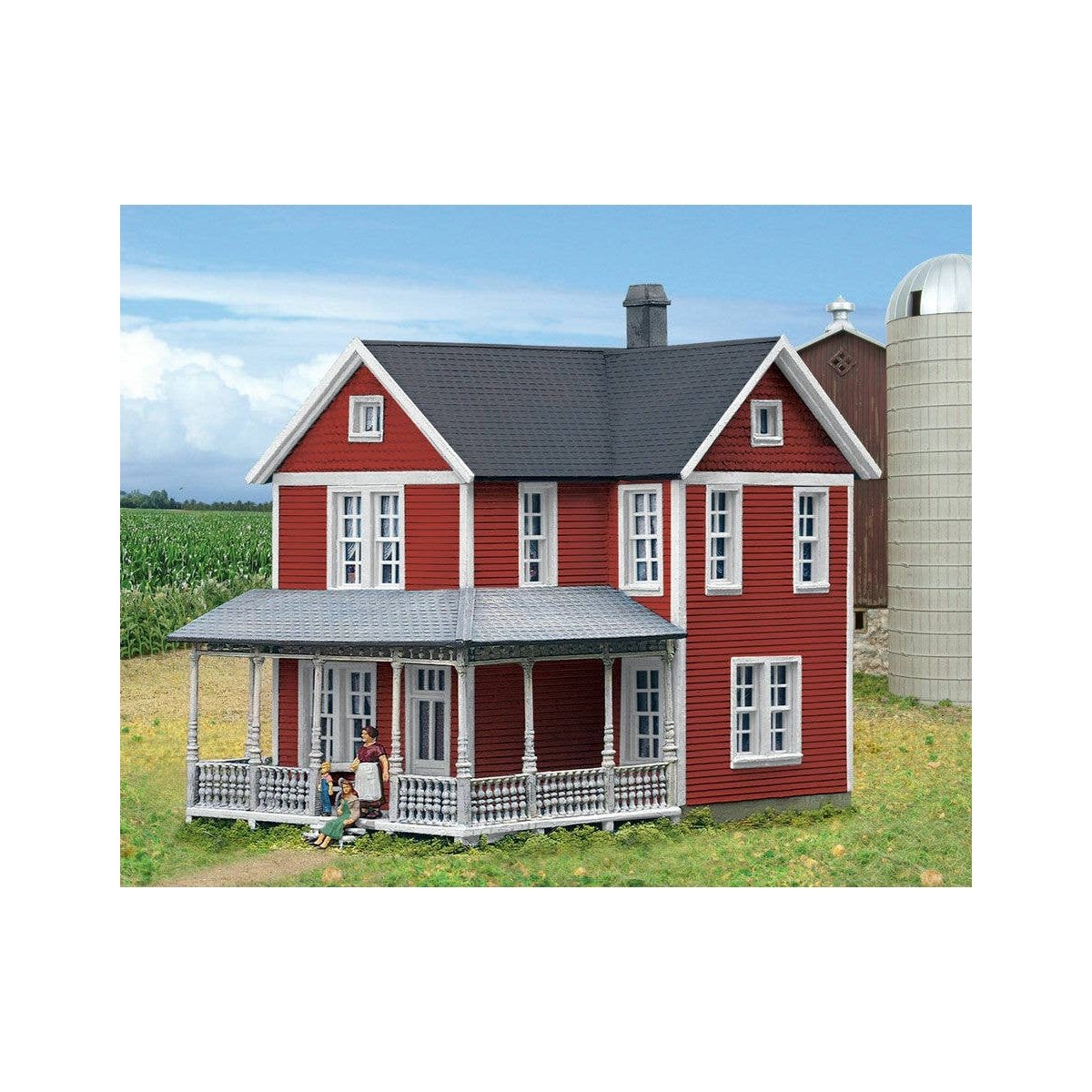 Cottage Grove Farm House -- Kit - 5-3/8 x 3-1/2 x 5-1/8′ 13.6 x 8.8 x 13cm, HO Walthers Cornerstone 3664