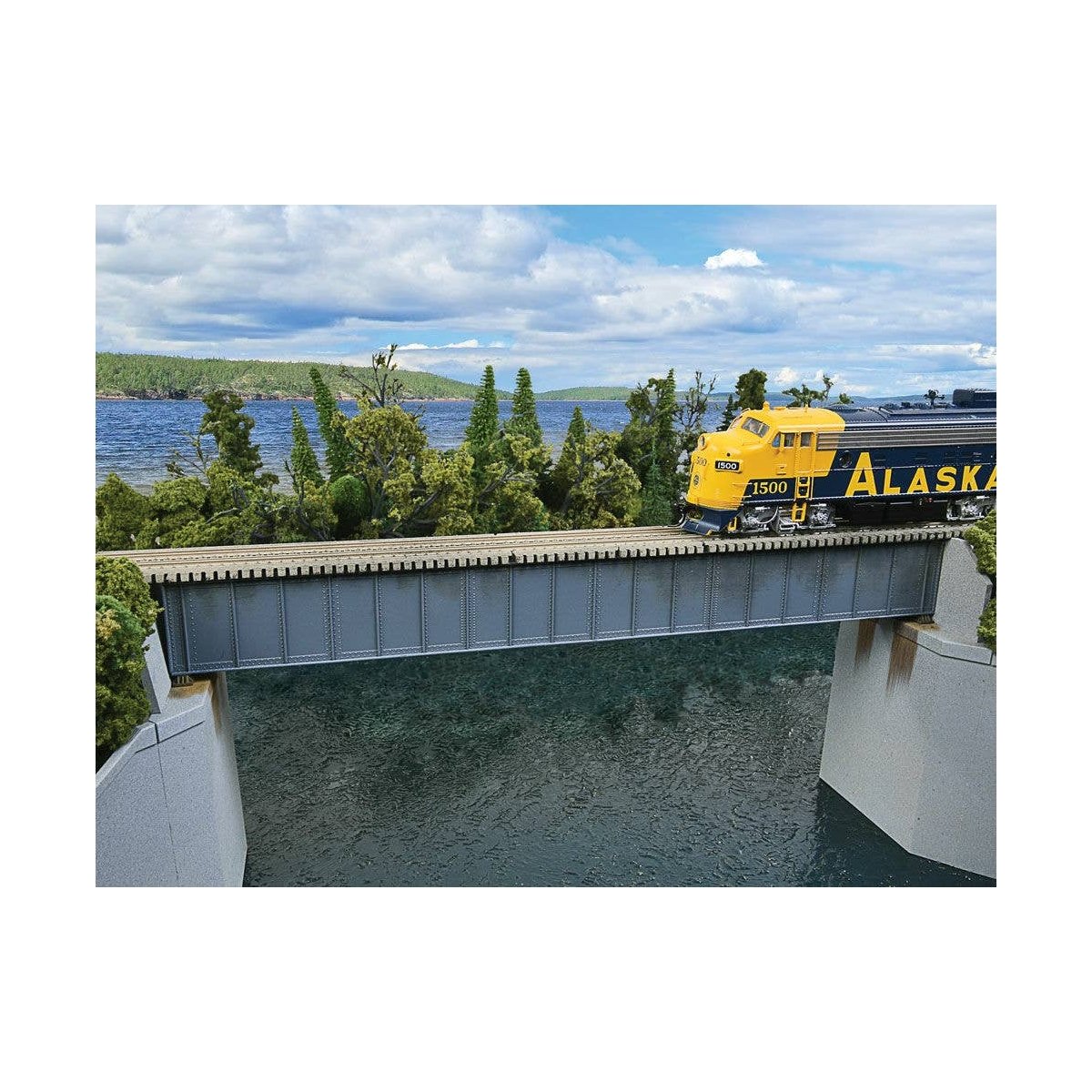 90′ Single-Track Railroad Deck Girder Bridge -- Kit - 12-7/16 x 1-3/16 x 1-3/16′ 31.5 x 3.0 x 3.0cm, HO Walthers Cornerstone