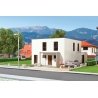 Lina Cube House with Terrace -- Polyplate Kit - 11.9 x 13.9 x 7.4cm, HO Kibri 38339
