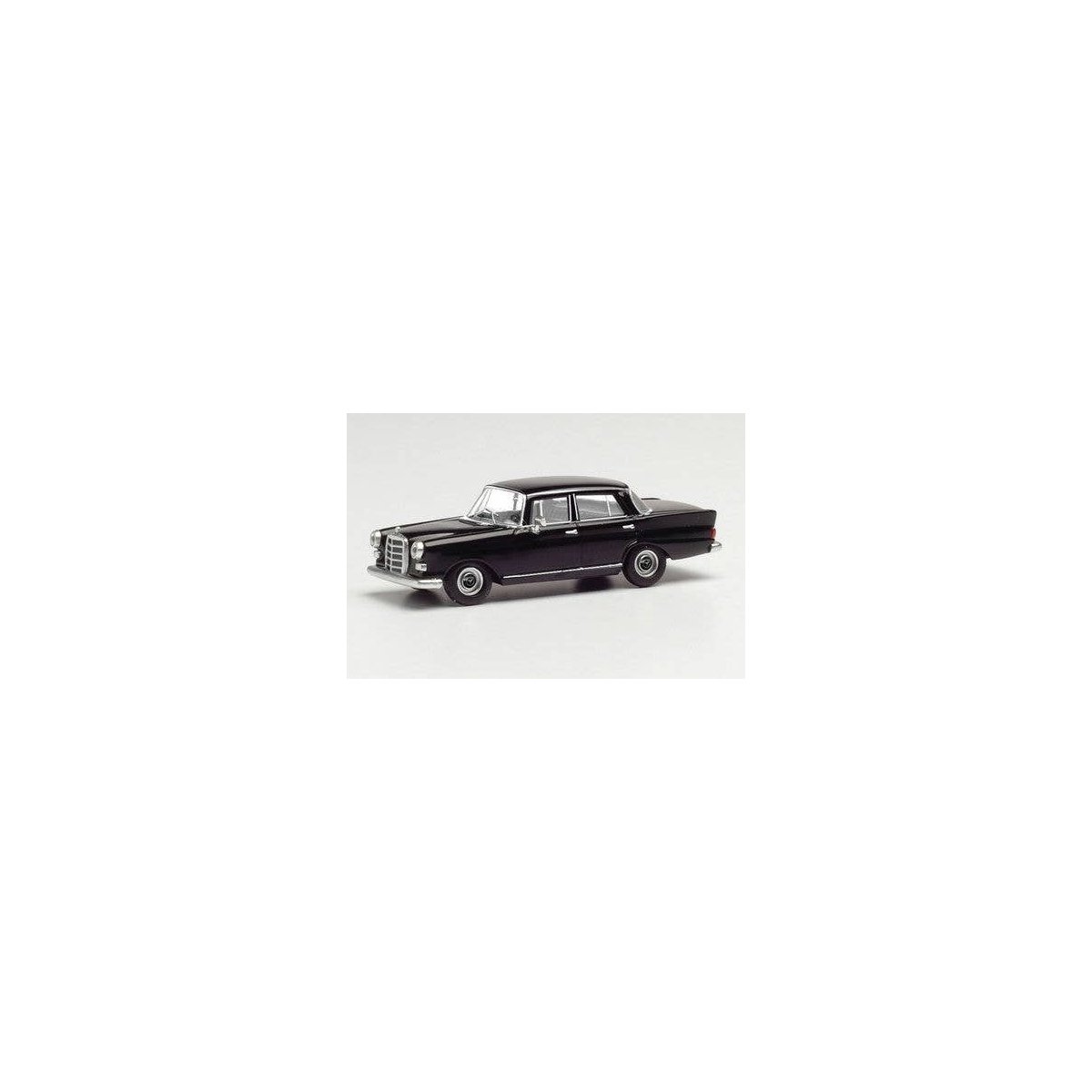 Mercedes-Benz 200 Tail Fin - Assembled -- Black, HO Herpa Models 420457