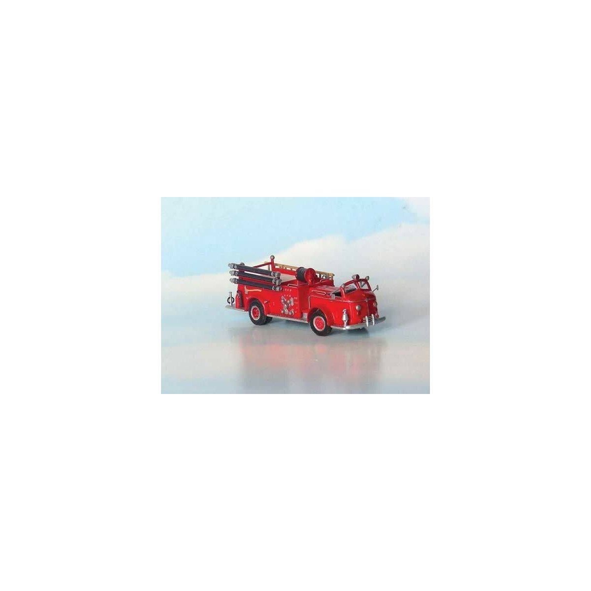 1947-1954 American LaFrance 700 Open-Cab Pumper - Resin Kit -- Undecorated, HO SYLVAN SCALE MODELS V071