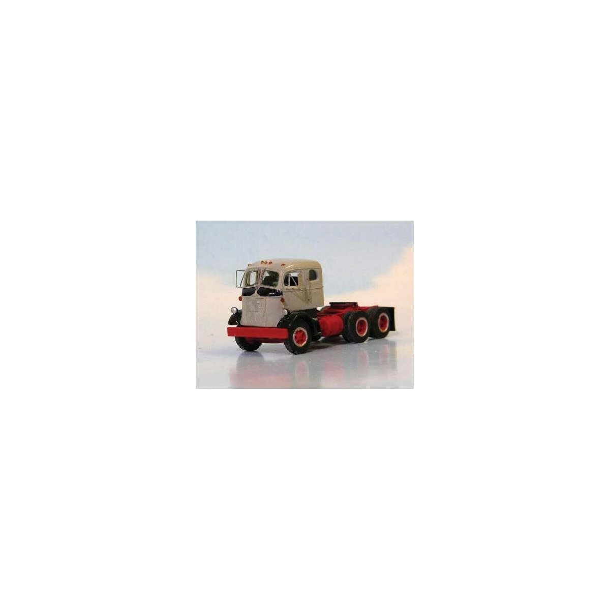 1953-1957 Mack H-63 Tandem-Axle Tractor Only - Resin Kit -- Undecorated, HO SYLVAN SCALE MODELS V090