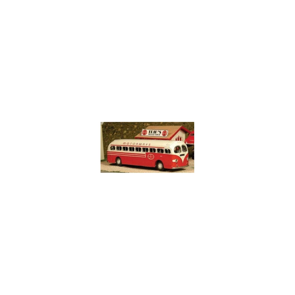 1941-1947 General American Aerocoach Highway Bus - Resin Kit -- Undecorated, HO SYLVAN SCALE MODELS SW002