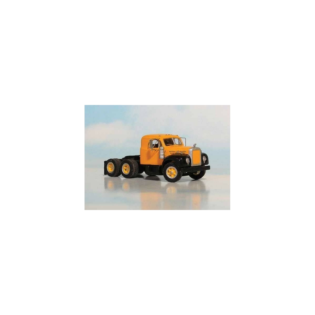 1953-1965 Mack B-61 Tandem-Axle Tractor Only - Resin Kit -- Undecorated, HO SYLVAN SCALE MODELS V099