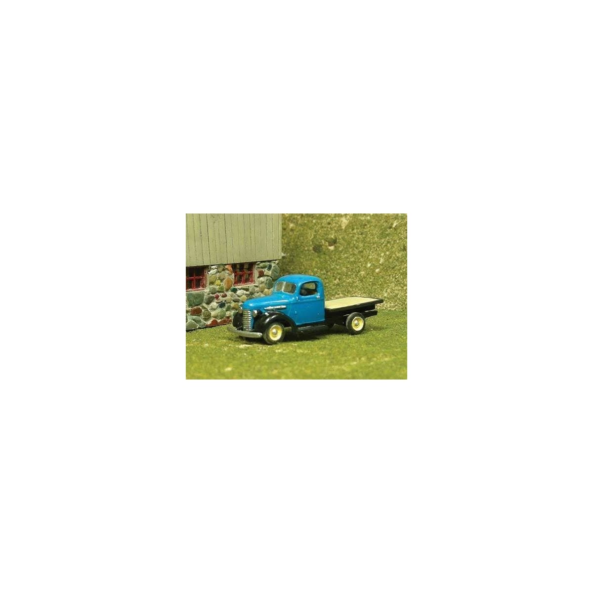 1939-1940 GMC Half-Ton Flatbed Truck - Resin Kit -- Unpainted, HO SYLVAN SCALE MODELS V353