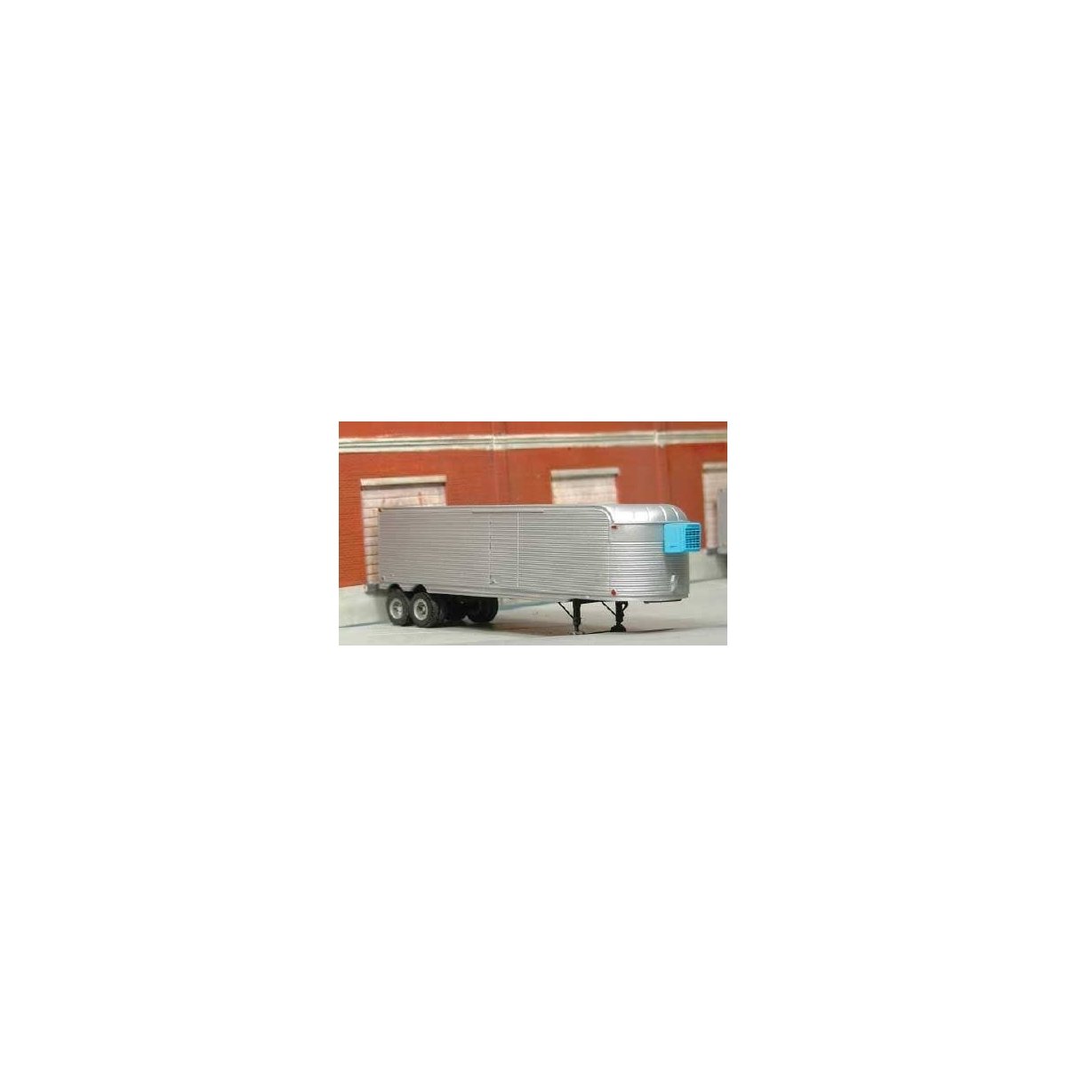 1940-1951 Fruehauf 34′ Stainless West Coast Double-Axle Reefer Trailer -- Unpainted Resin Kit, HO SYLVAN SCALE MODELS T032